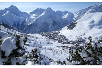 Les 2 Alpes en hiver Office de Tourisme Les 2 Alpes / Bruno LONGO
